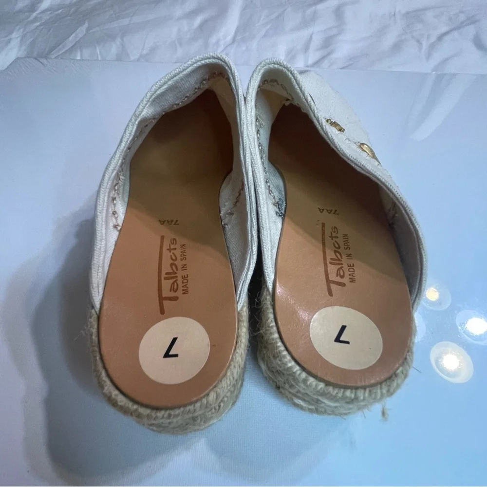 Talbots  Beige‎ Espadrille Mules with Gold Charms